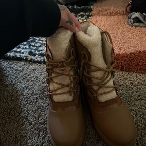 Sorel Brown and Cream Winter Boots